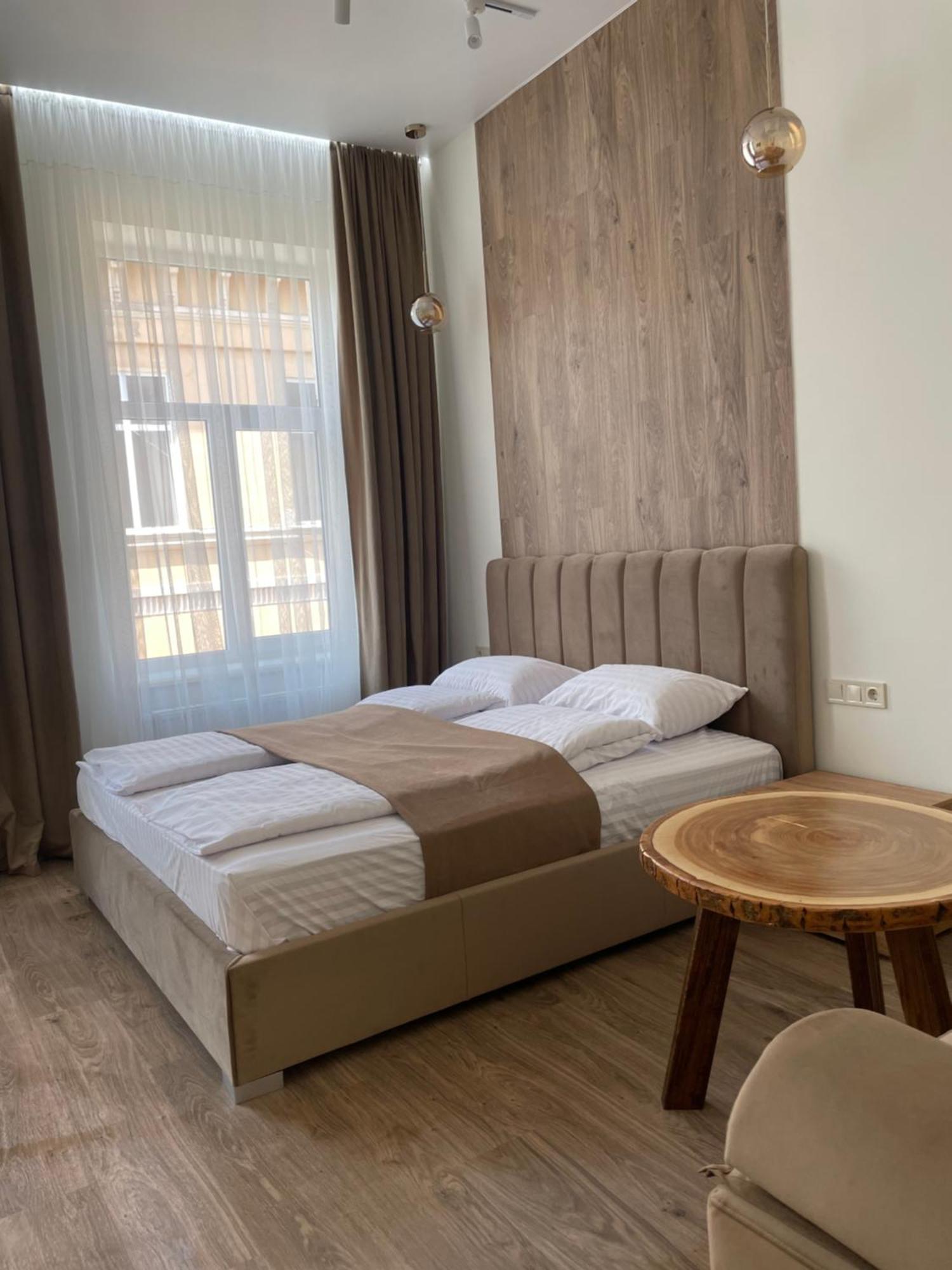 Тиктора, 3 Центр Lägenhet Lviv Exteriör bild