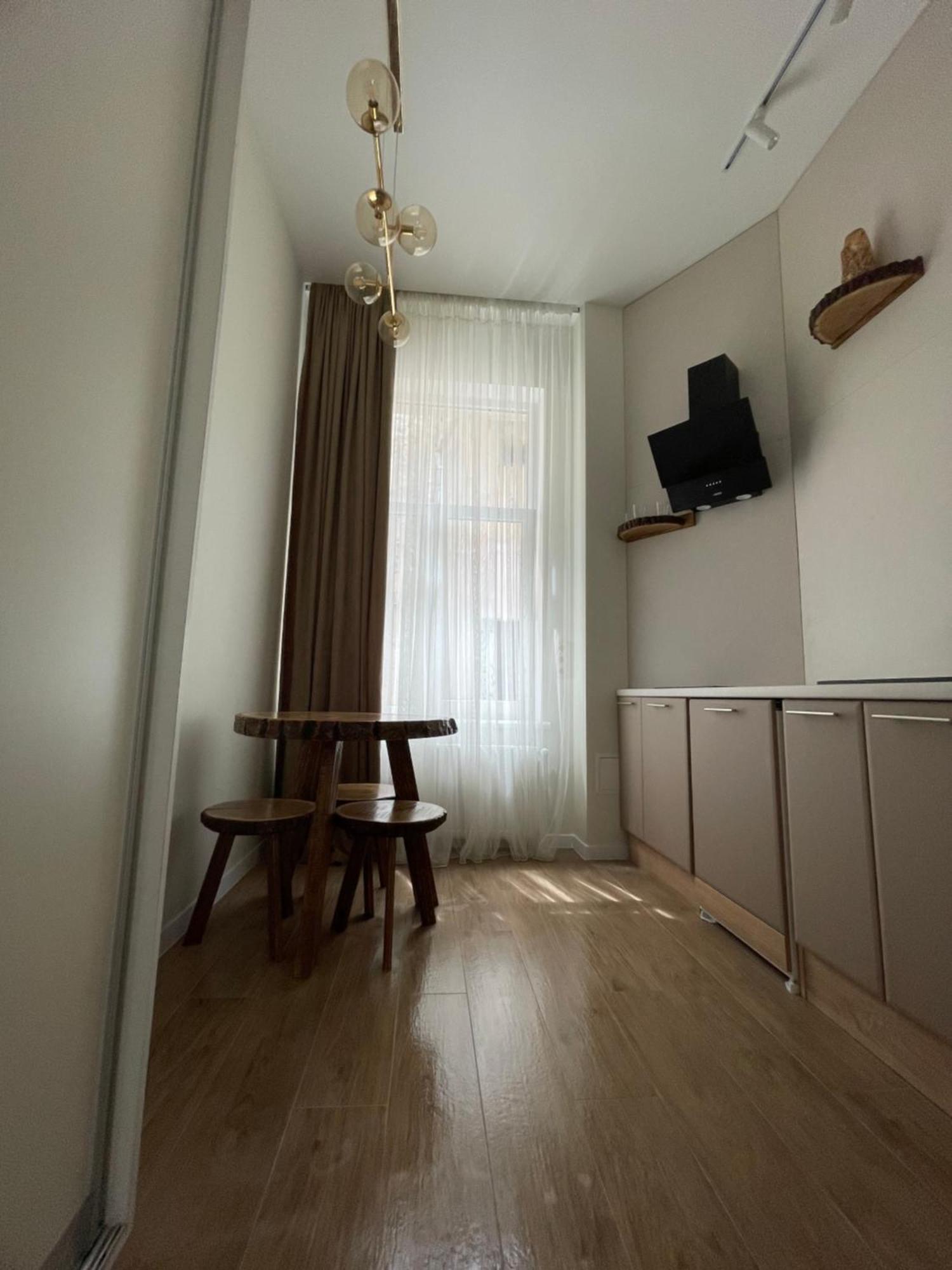 Тиктора, 3 Центр Lägenhet Lviv Exteriör bild