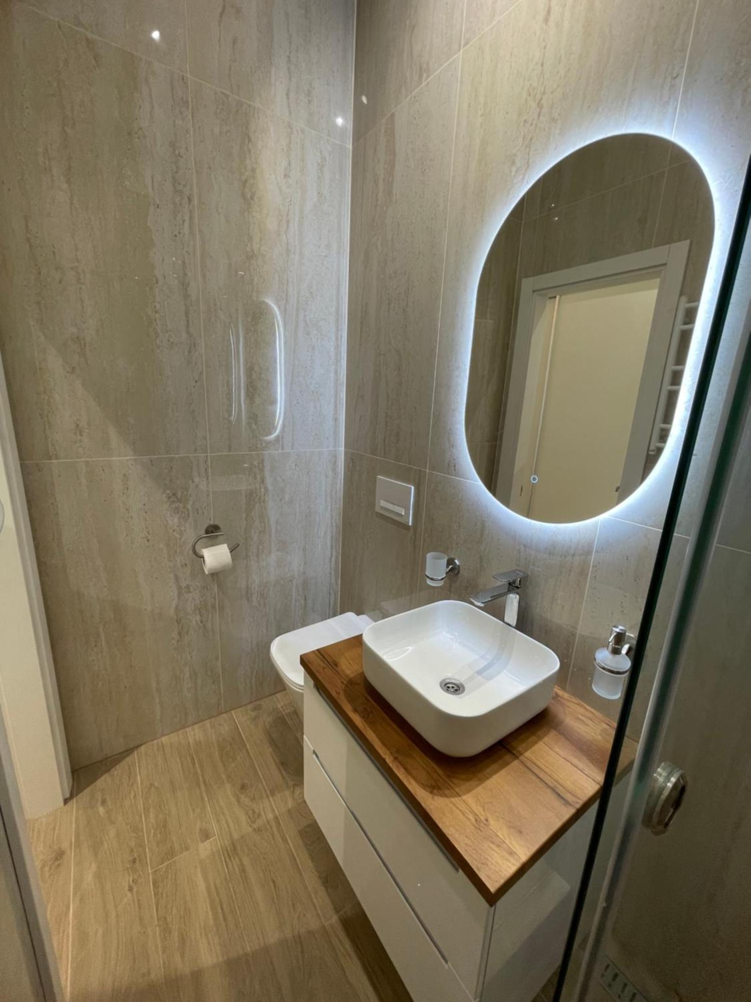 Тиктора, 3 Центр Lägenhet Lviv Exteriör bild
